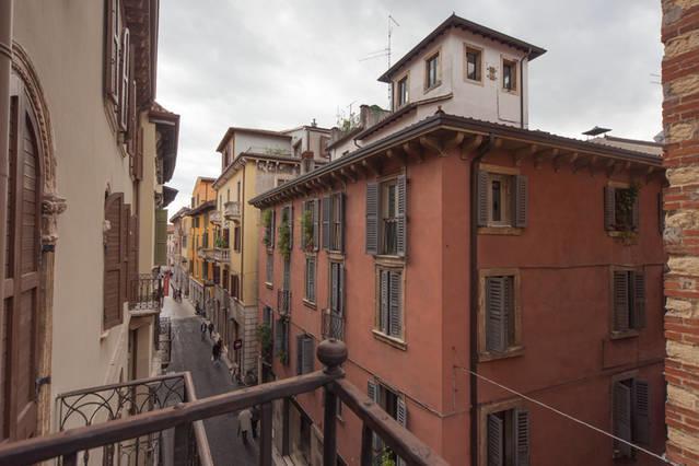 Apartament Deluxe Quattro Spade Verona Exterior photo